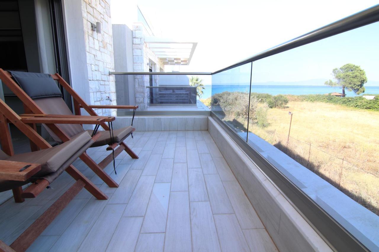 Hanioti Suite Maisonette In Front Of The Sea Exterior foto